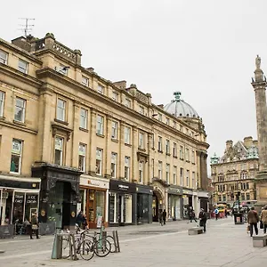  Apartment 93a Grey Street
