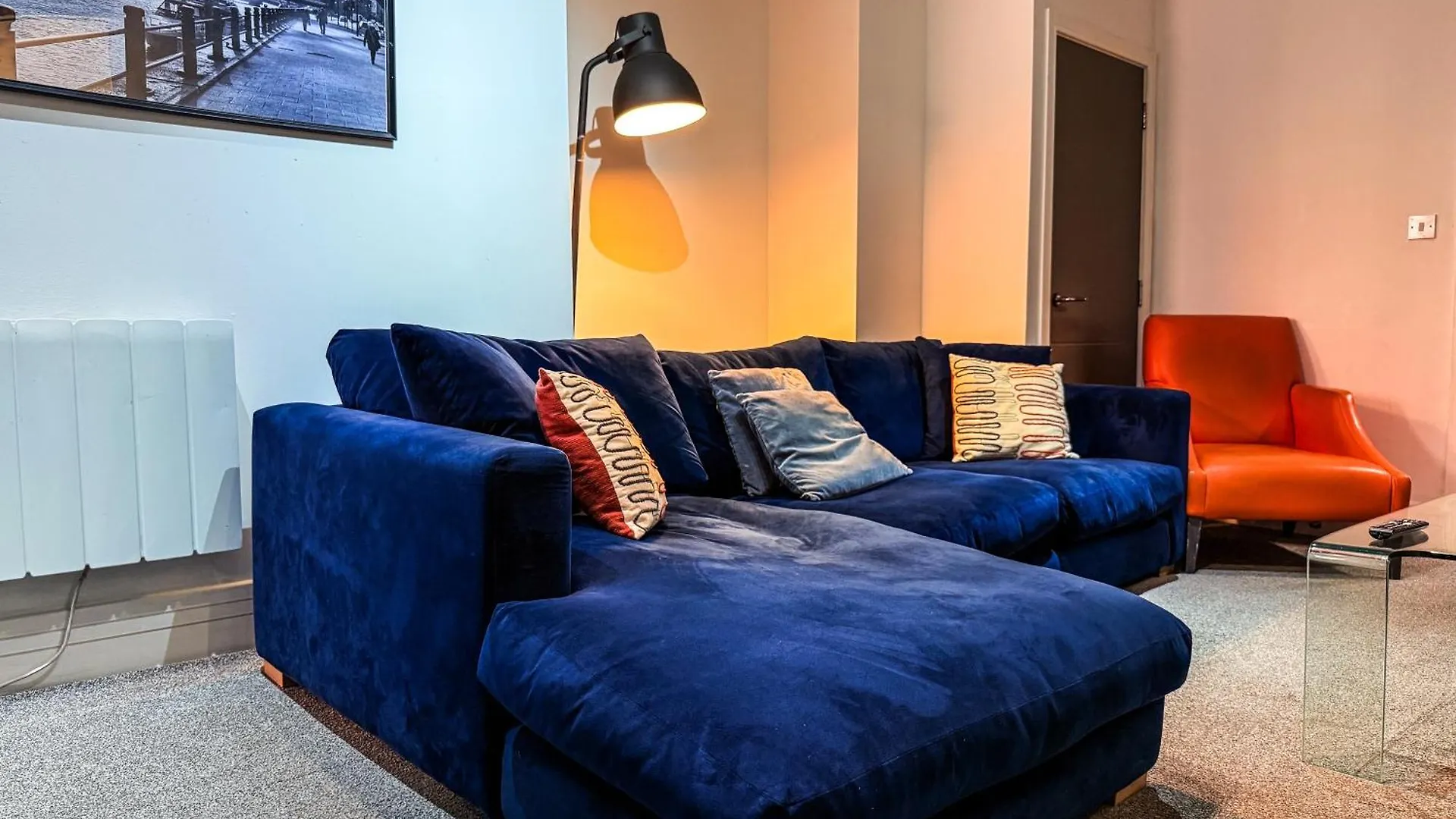 3 Bedroom Apartment In The Heart Of Newcastle - Modern - Sleeps 6 0*, Newcastle upon Tyne United Kingdom